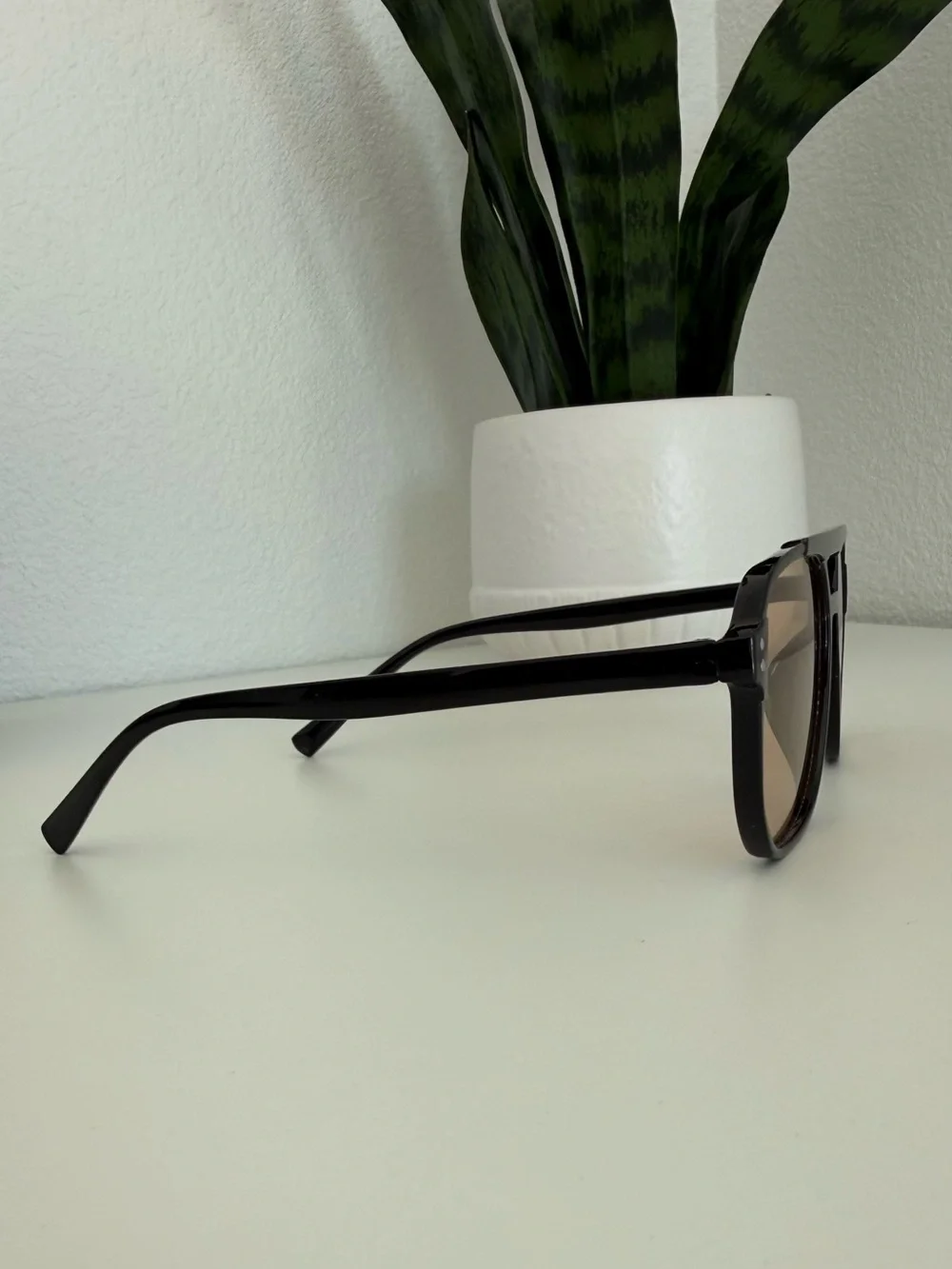Classic Black Frame Sunglasses with Brown Lenses - Women Accessories Glasses